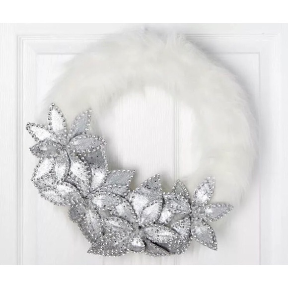 White Faux Fur Wreath w/ Silver Poinsettias - Picture 1 of 1